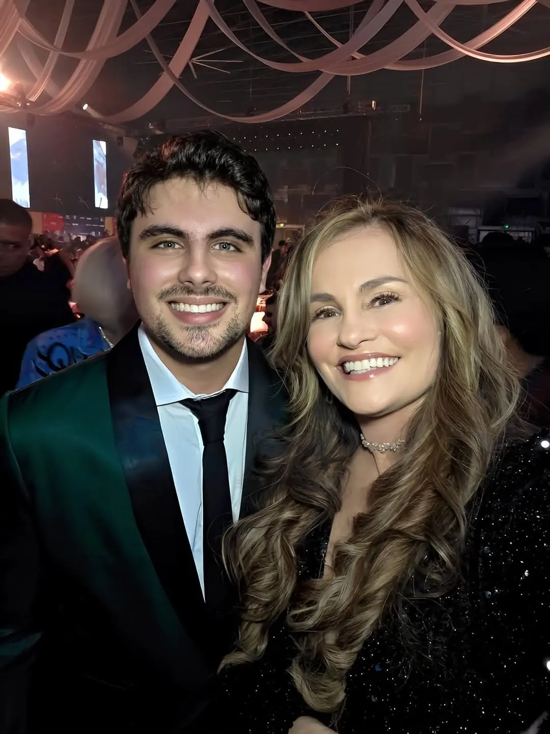 Demian Dos Santos, hijo de Aura Cristina Geithner