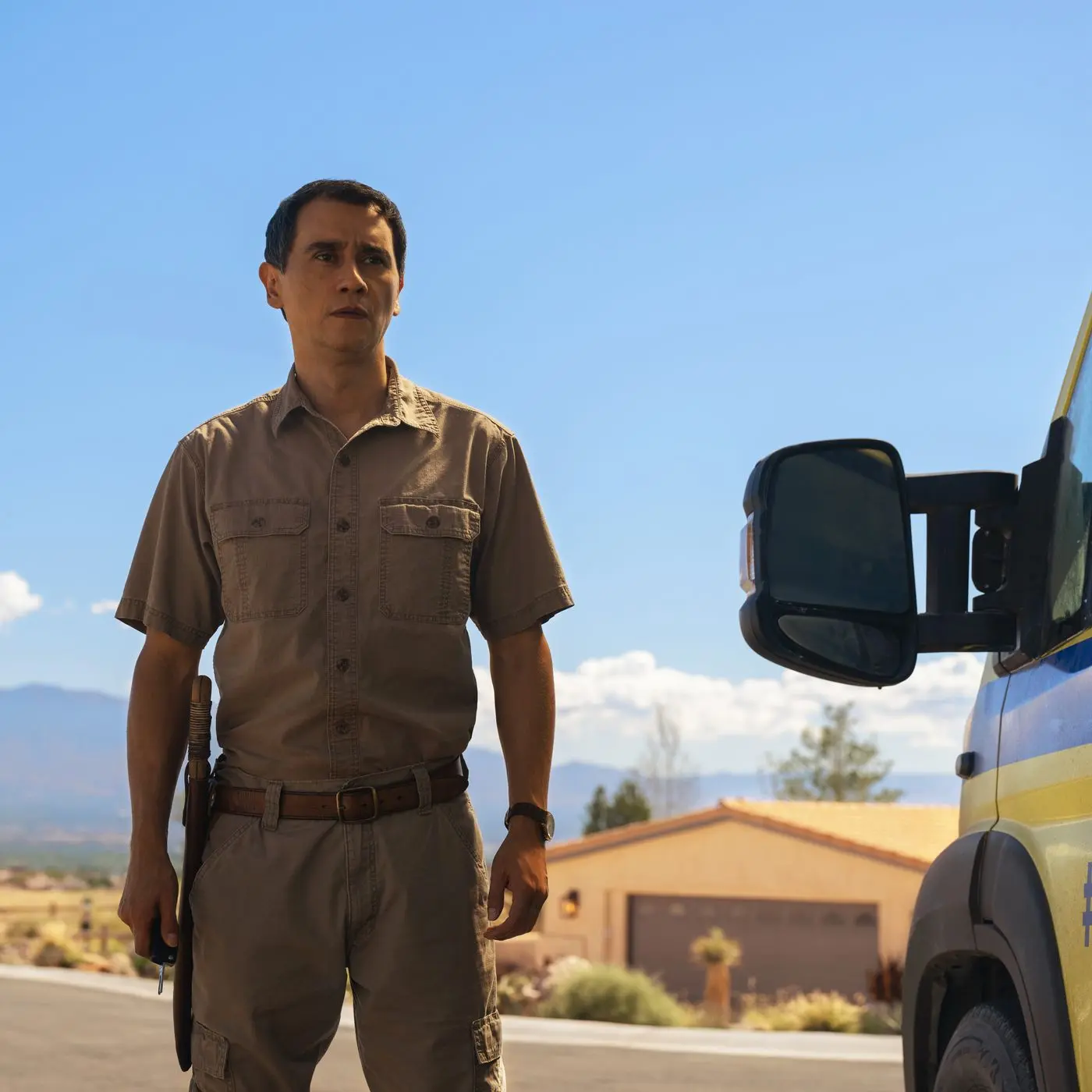 Carlos Manuel Vesga en la serie Pluribus