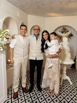 Peter Manjarrés en el bautizo de su hijo Pedro
