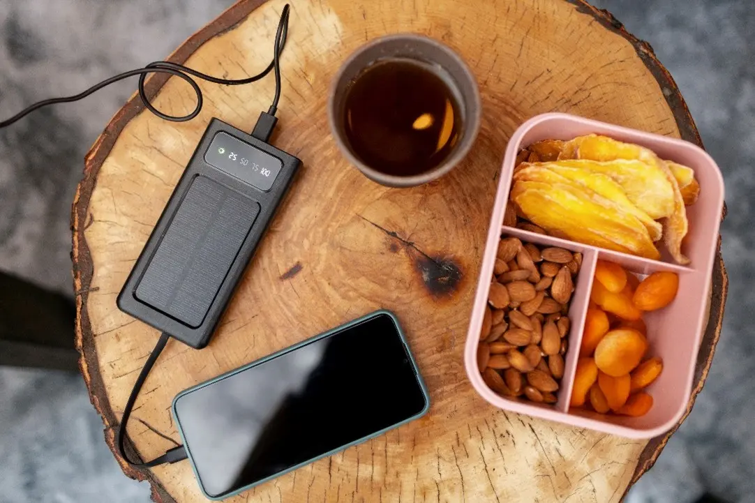 Radios y parlantes con carga solar